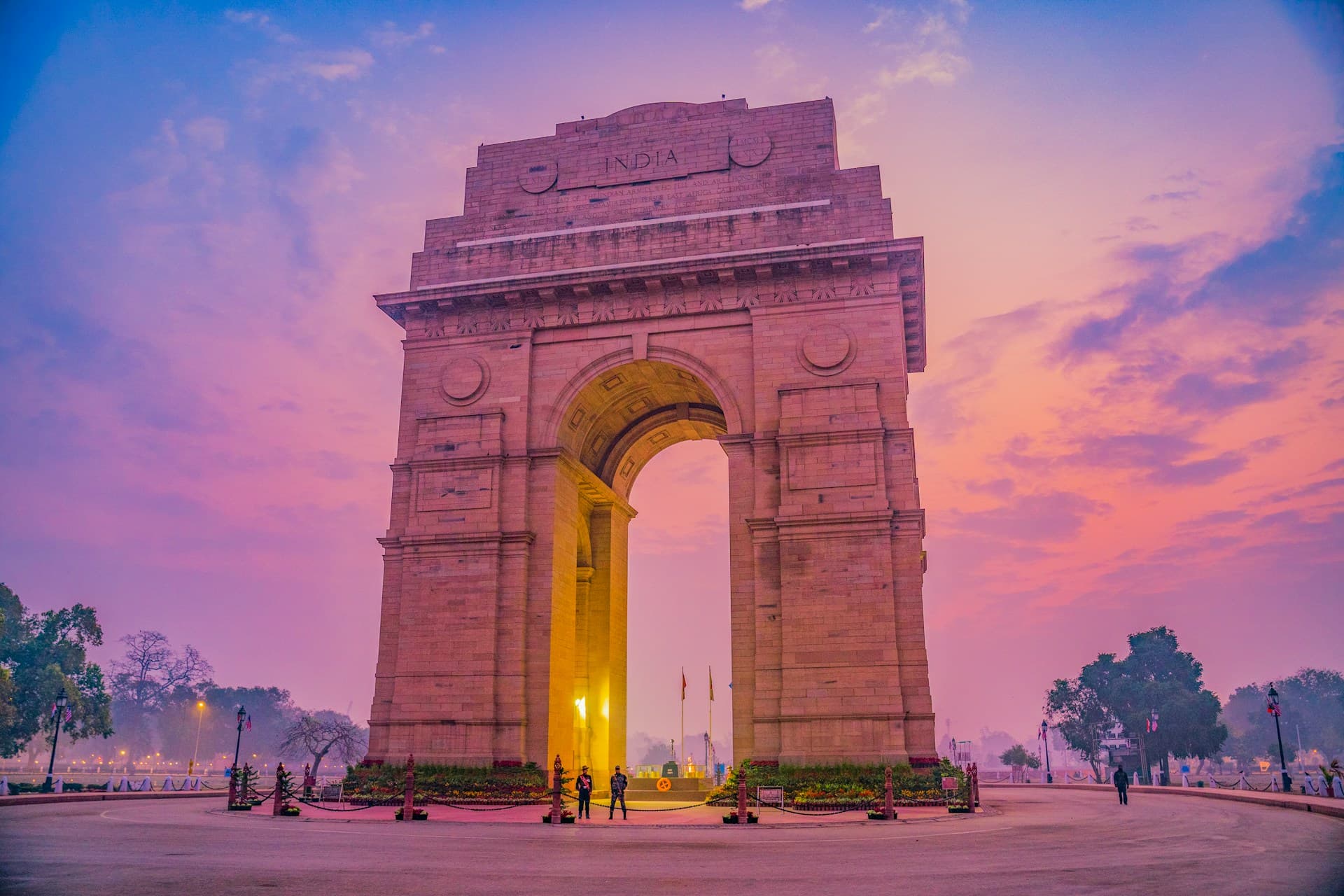 Corporate car rental in New Delhi